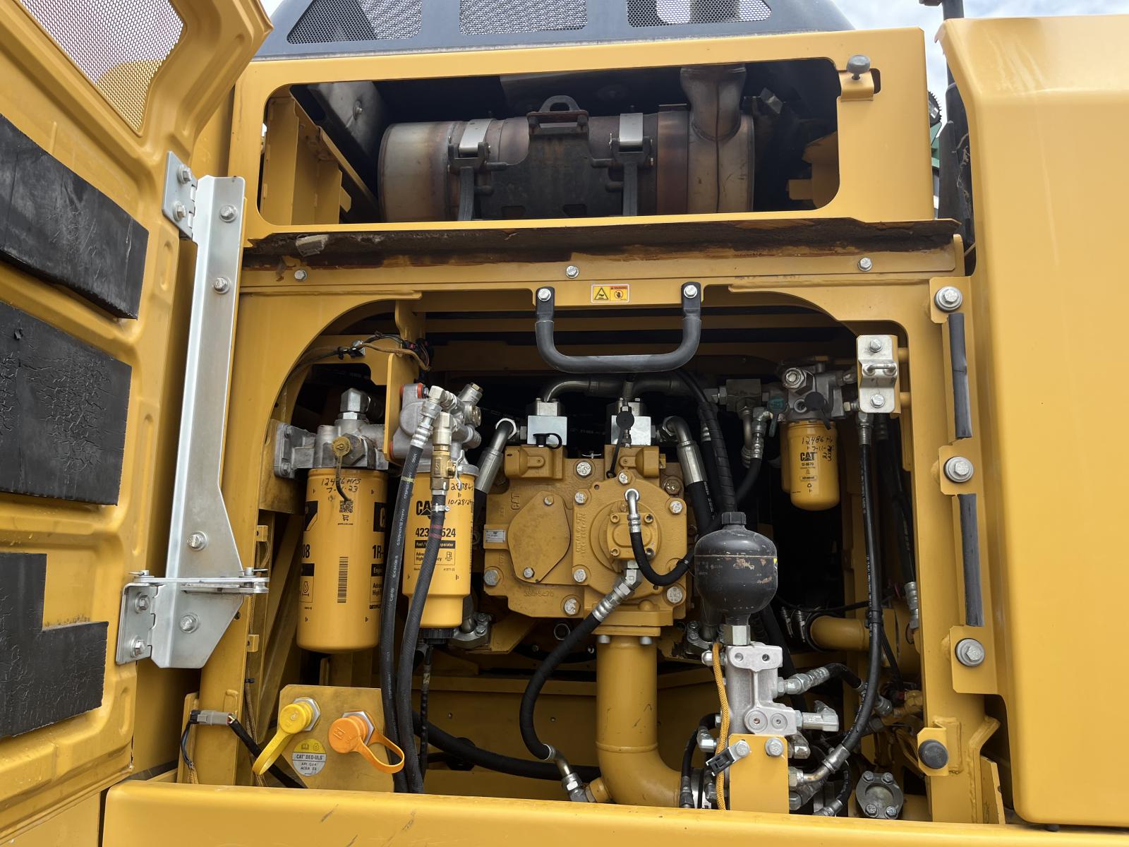 ./imagenes/INVOICE/2019/18174/CAT 336ELH (18).JPG